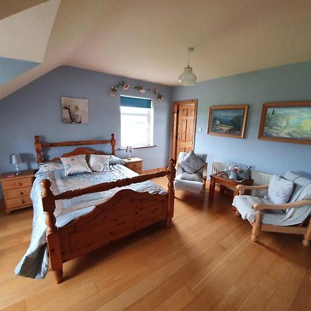 Wild Atlantic Stays Castlemaine Exteriör bild
